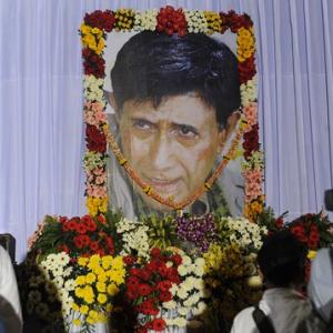 Bollywood pays tribute to its brightest star Dev Anand