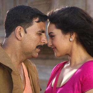Akshay, Sonakshi start shooting for Thupakki remake