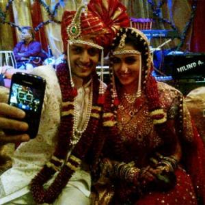 Photo: Say hello to Mr and Mrs Riteish Deshmukh!