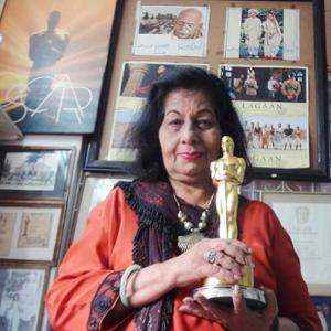 Why Bhanu Athaiya wants to return her Oscar