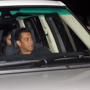 PIX: Salman, SRK pay Yash Chopra a last visit