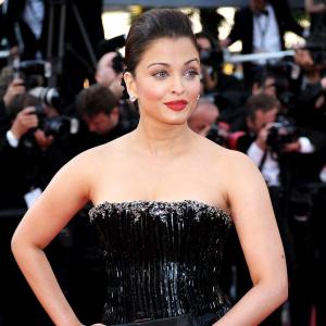 Ash, Kareena: Bollywood's famous RED LIPS