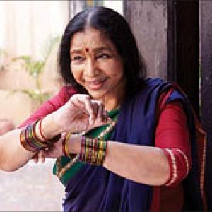 Review: Asha Bhosle is earnest in Mai
