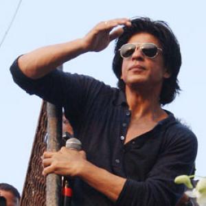 India's most wanted Hafiz Saeed invites Shahrukh Khan to Pakistan