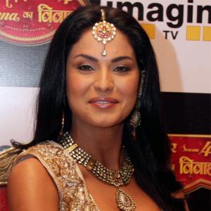 Veena Malik to quit acting?