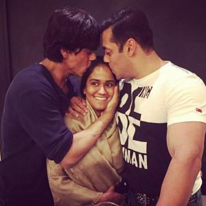 IMAGE: Shah Rukh, Salman's awww-inducing hug at Arpita's sangeet