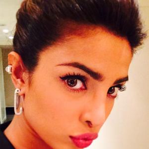 PIX: Bollywood's Top 10 Selfies