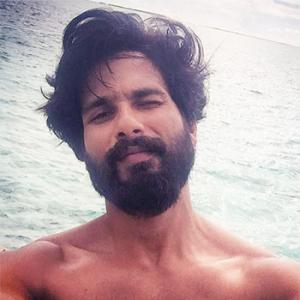 Want to see Shahid's starry lifestyle? Click here!