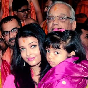 PIX: Aishwarya-Aaradhya, Vidya Balan visit Ganpati pandal