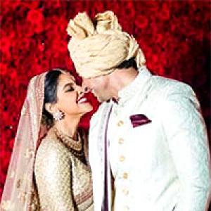 PIX: Candid moments from Asin-Rahul's GRAND wedding