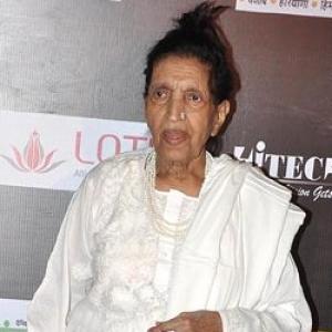 Legendary playback singer Mubarak Begum no more