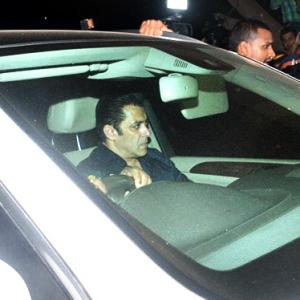 Akshay, Twinkle mourn Sridevi