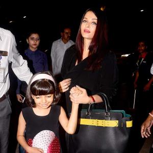 Aishwarya-Aaradhya arrive in Cannes