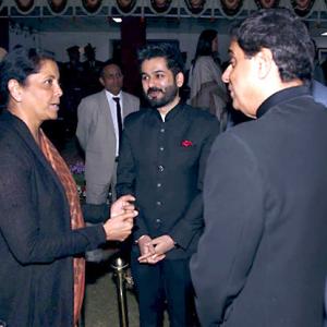 Sitharaman meets Vicky, Yami, praises Uri
