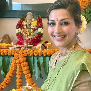 PIX: Bollywood welcomes Ganpati home