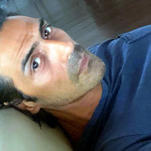 After knee surgery, Arjun Rampal is changing diapers