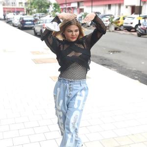 Why is Rakhi Sawant dancing on the street?