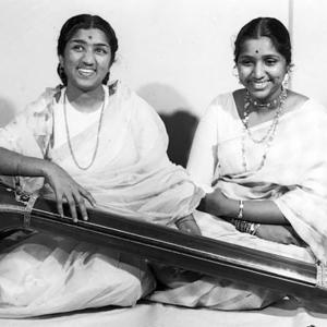 Lata on Asha: 'Our Rivalry is Imagined'