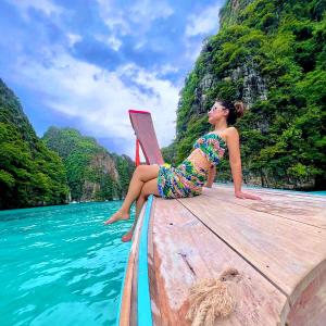 Hina Khan's Gorgeous Thailand Vacation