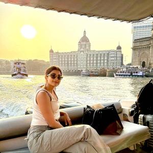 Pooja Gets Touristy!