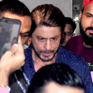 Shah Rukh Parties With Salman