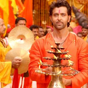 Navratri: Bollywood's Orange Supremacy