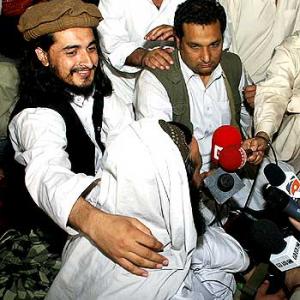 A ruthless commander succeeds Baitullah Mehsud