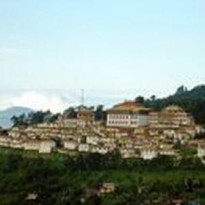 Tawang spruces up for Dalai Lama