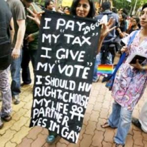 Centre non-committal on gay sex, leaves it to SC
