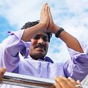 AP CM row: Jagan calms supporters, Cong in dilemma