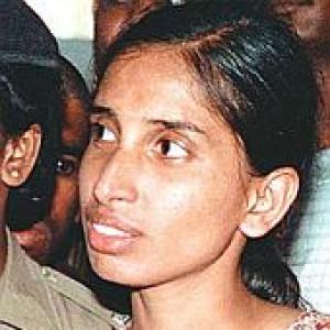 Madras HC dismisses Nalini's plea for release