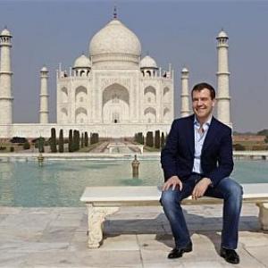 PIX: Celebrities who fell in love with the Taj