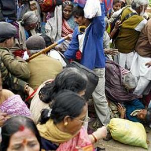 Seven killed in stampede at Gangasagar mela
