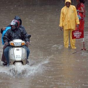 Heavy rain lashes Mumbai, more on its way