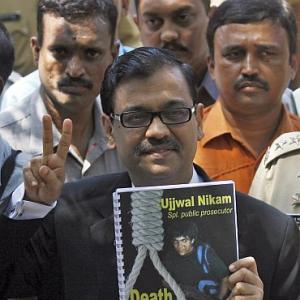 Kasab judgment: Out of court drama in pictures 