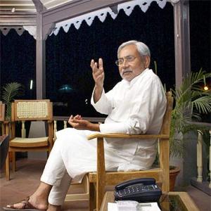 Lalu or Nitish: Who will Bihar choose?