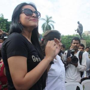 Let's protect our city, say Sonakshi, Abhishek