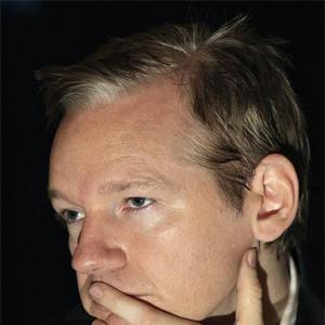 WikiLeaks founder may be charged under spying law