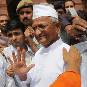 Hazare calls meeting with BJP 'good and fruitful'
