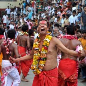 In PIX: Possessed by gods, men perform Deodhani