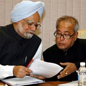 Lokpal Bill gets final touches, Cabinet meet today