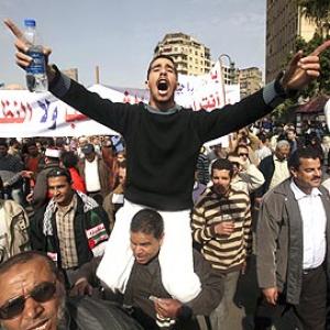 PIX: Mubarak's game over, shout million Egyptians