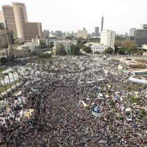 PIX: Mubarak dismisses deadline, Egypt enraged