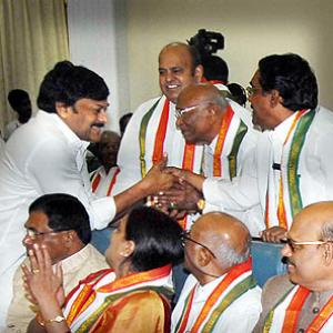 AP: Congress faces tough time over Telangana issue