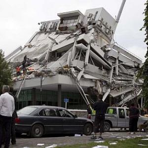 'Carnage' in NZ after quake; 75 dead