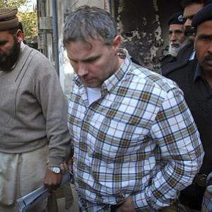 After Davis arrest, American operatives flee Pakistan