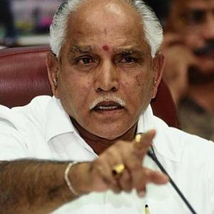 Yeddy faxes strongly-worded resignation to Gadkari