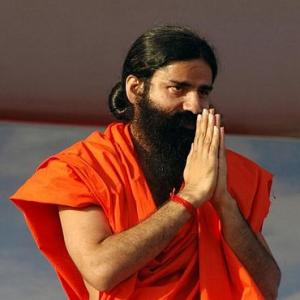 Ramdev TAKES ON Kejriwal over comments against PM