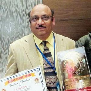 Bharat Gaurav Award for cancer specialist