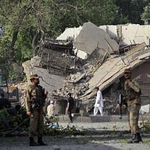 Pak: 9 killed, 39 hurt in police facility blast